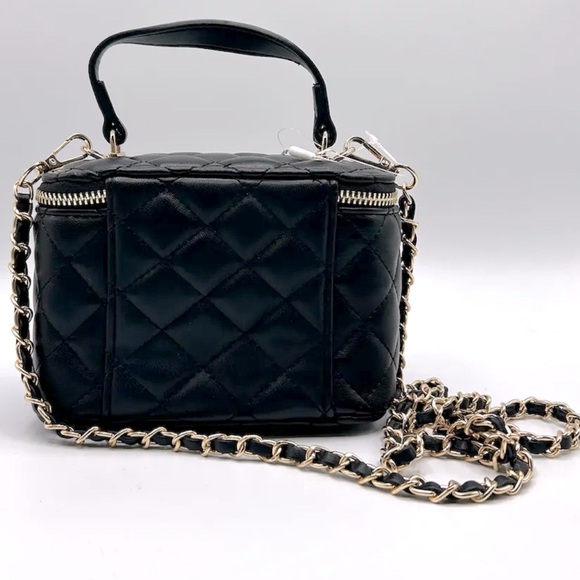 Valentino Orlandi Mini Box Bag With Chain Strap
NWT - Picture 2 of 4